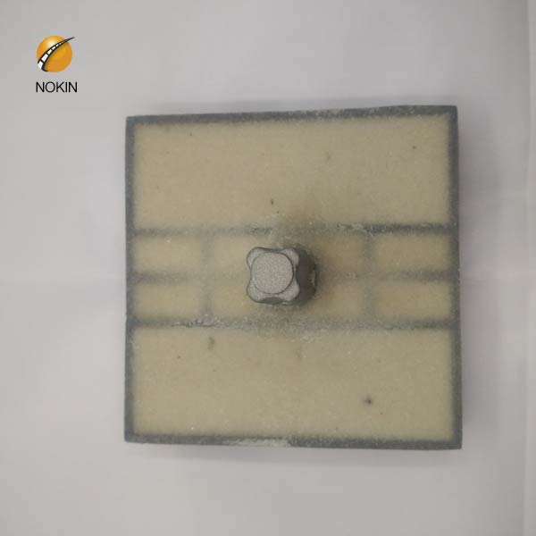 Solar Reflective Road Stud With Shank For Path-NOKIN Solar 
